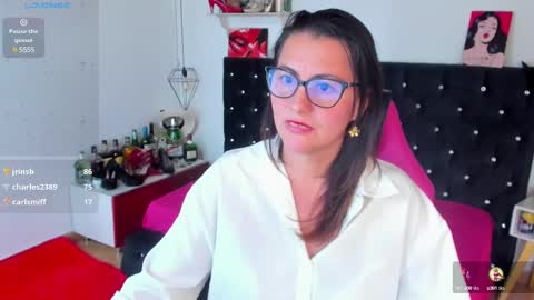 Snapshot of d_martii chatting on March 2025 05:38:01 PM Mia online show from March 2025 05:38:01 PM