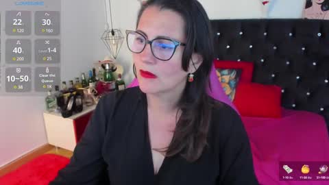 Snapshot of d_martii chatting on March 2025 03:41:01 PM Mia online show from March 2025 03:41:01 PM