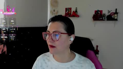 Snapshot of d_martii chatting on September 2025 12:06:01 PM Mia online show from September 2025 12:06:01 PM