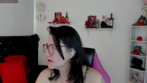 Snapshot of d_martii chatting on September 2025 11:22:02 AM Mia online show from September 2025 11:22:02 AM