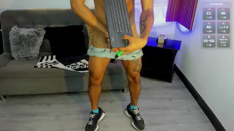 Mauricio online show from December 2024 12:02:02 AM