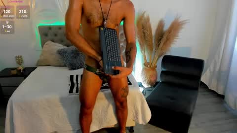 Mauricio online show from January 2025 08:37:02 PM