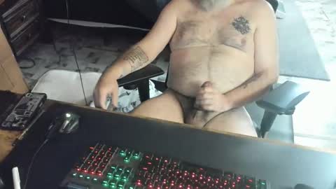 Daddy online show from December 2025 01:51:01 PM