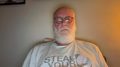 Snapshot of daddy341177 chatting on September 2025 12:19:01 PM daddy341177 online show from September 2025 12:19:01 PM