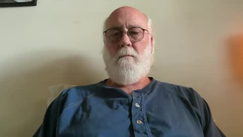 Snapshot of daddy341177 chatting on November 2025 10:43:02 PM daddy341177 online show from November 2025 10:43:02 PM