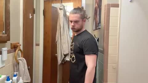 DaddydayDrinkz online show from December 2025 05:24:02 AM