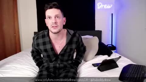 Snapshot of daddydrewlicious chatting on February 2026 02:53:01 AM Drew online show from February 2026 02:53:01 AM