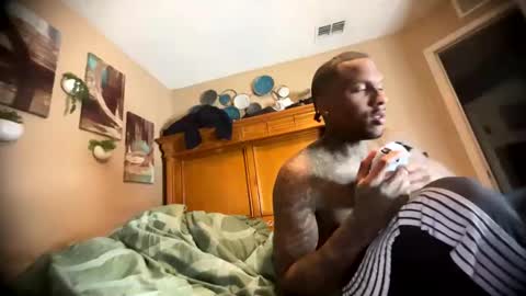 Snapshot of daddyjanimal chatting on May 2026 10:40:02 PM sexy tatted king bbc online show from May 2026 10:40:02 PM
