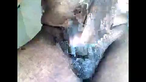 Snapshot of daddyluvs_u chatting on October 2025 07:09:01 AM daddyluvs_u online show from October 2025 07:09:01 AM