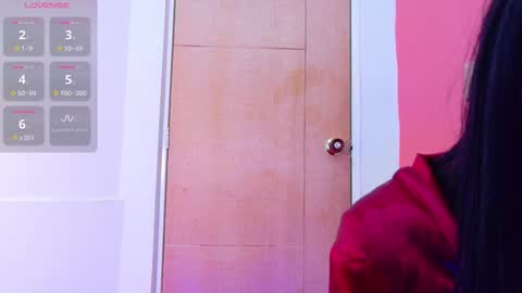 Anny  online show from December 2025 02:56:02 PM