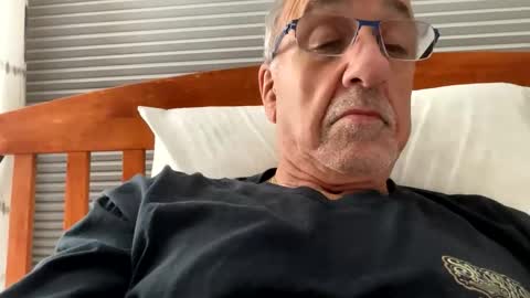 daddyweis online show from November 2025 03:28:01 AM