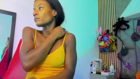 daffnelewis online show from October 2025 11:24:01 AM