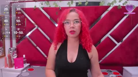 dafne__fire online show from November 2025 12:16:01 PM