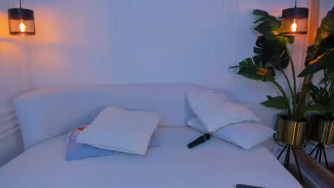 dafne_hillss online show from October 2025 12:38:01 AM