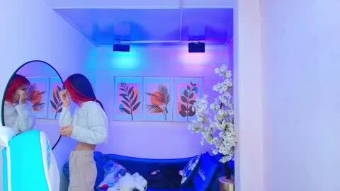 dafne huges online show from September 2025 07:39:02 PM