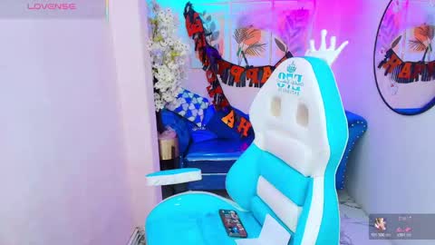 dafne huges online show from November 2025 12:40:02 PM