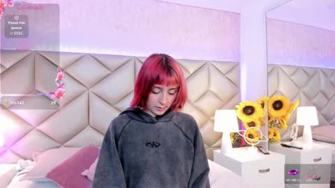 Dafnne online show from December 2025 04:54:01 AM