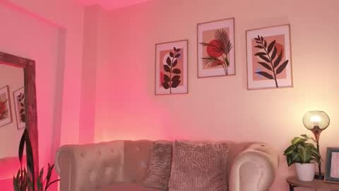 Dahiann Walcott online show from February 2026 03:09:02 PM