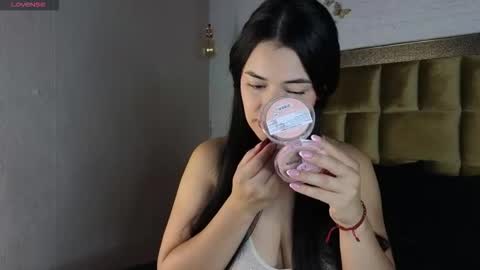 Dahiana online show from November 2025 11:42:01 AM