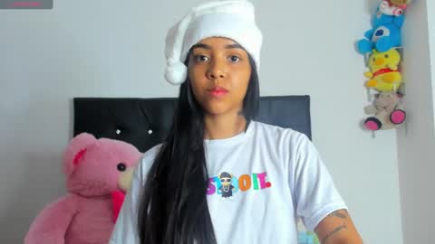 Snapshot of dahiangomezz chatting on December 2024 05:22:01 PM    online show from December 2024 05:22:01 PM