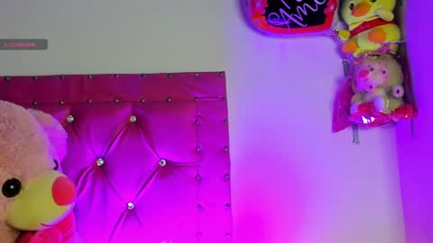 Snapshot of dahiangomezz chatting on February 2025 08:18:02 AM    online show from February 2025 08:18:02 AM