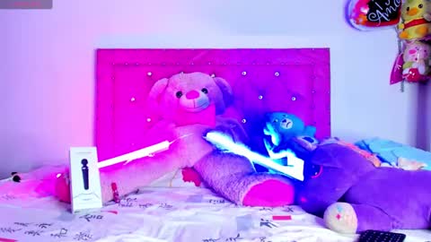 Snapshot of dahiangomezz chatting on March 2025 06:37:01 PM    online show from March 2025 06:37:01 PM