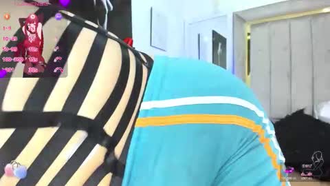 Dahlialee online show from February 2026 12:05:02 PM