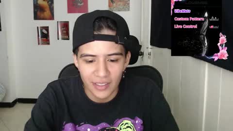 lorena online show from November 2025 09:52:02 PM