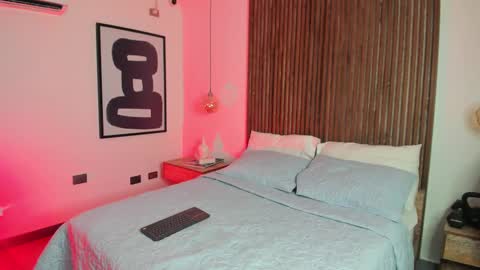 daisylin_mb online show from November 2025 08:20:02 PM