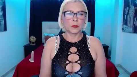 Dakota online show from September 2025 01:05:02 AM