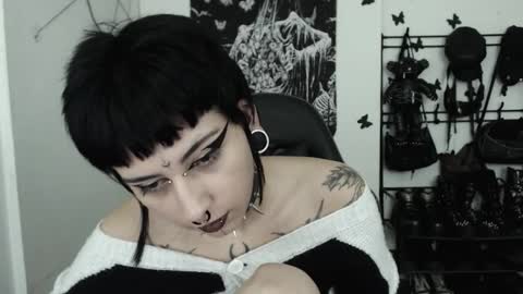 dakota online show from November 2025 04:56:02 AM