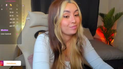 Snapshot of dakottaa__ chatting on May 2026 12:18:01 AM dakottaa__ online show from May 2026 12:18:01 AM