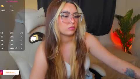 dakottaa__ online show from July 2026 12:15:02 AM