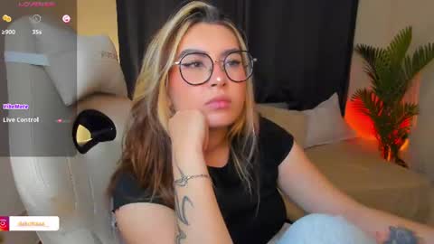 dakottaa__ online show from July 2026 02:14:01 AM