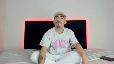 Snapshot of dalejandrov chatting on February 2025 02:35:02 AM online show from February 2025 02:35:02 AM