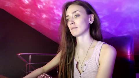 Dalia  online show from February 2025 01:54:02 PM