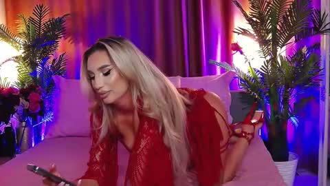 DalidaSelena online show from February 2026 05:52:01 PM