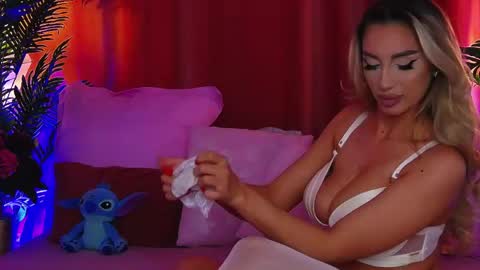 DalidaSelena online show from April 2026 07:42:02 AM