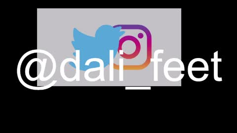 Snapshot of dalila_oficials chatting on May 2026 10:20:01 AM online show from May 2026 10:20:01 AM