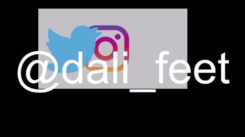 Snapshot of dalila_oficials chatting on May 2026 11:03:02 AM online show from May 2026 11:03:02 AM