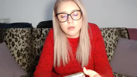 Maria online show from December 2024 09:44:02 PM