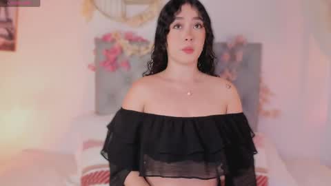 Snapshot of dalylarose chatting on May 2026 01:17:01 PM Dalyla online show from May 2026 01:17:01 PM