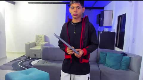 damar_felipe online show from February 2025 10:35:01 AM