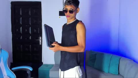 damar_felipe online show from March 2025 05:24:02 AM