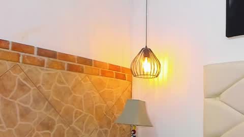         online show from January 2025 03:11:01 AM