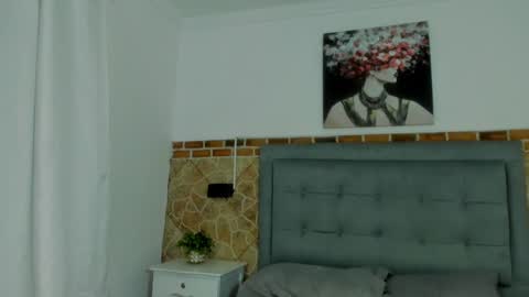         online show from February 2025 03:52:01 AM