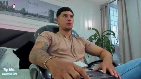 DAMIAN online show from January 2026 01:26:01 PM