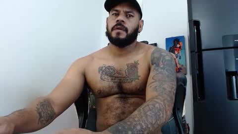 damian64436171 online show from November 2025 05:52:01 PM