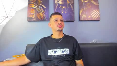 Snapshot of damian__oliver chatting on February 2026 04:32:01 AM Damian Oliver online show from February 2026 04:32:01 AM