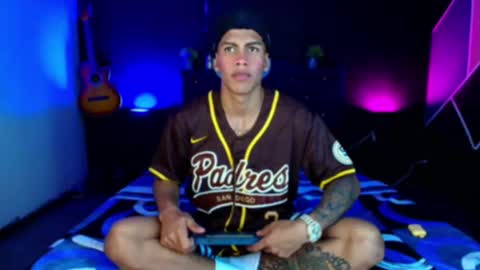 Damian online show from February 2025 03:09:02 AM